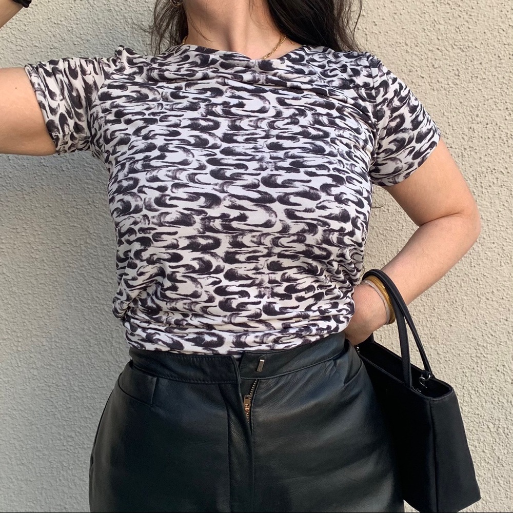Black and white printed top
